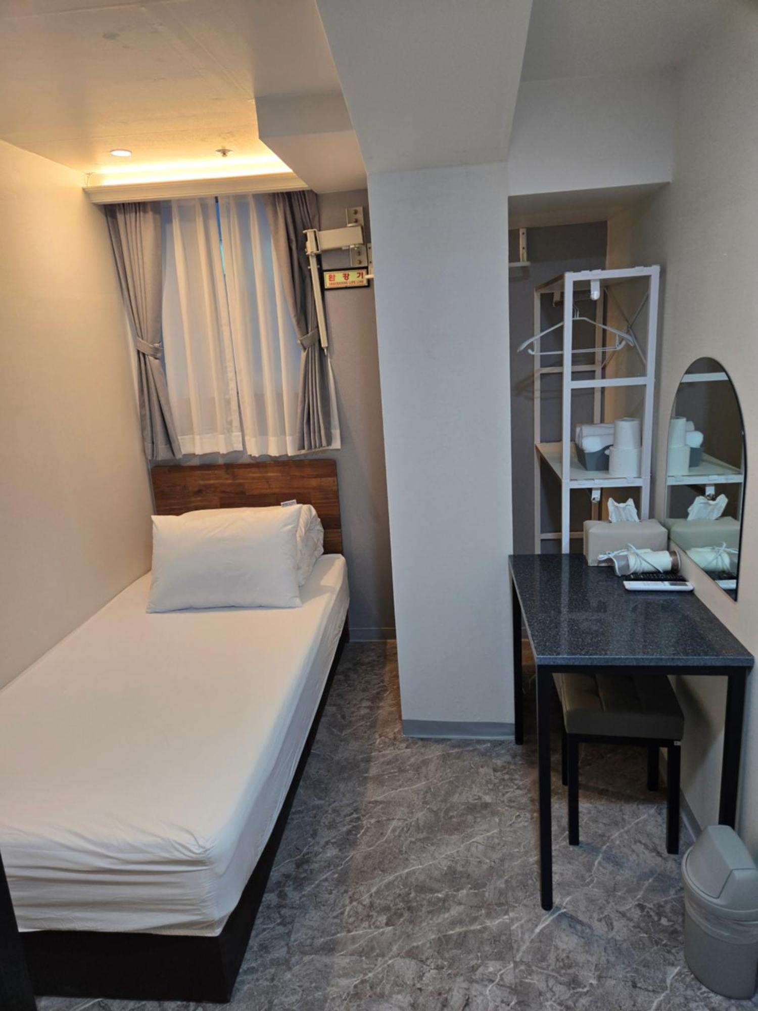 K-Stay Guesthouse Dongdaemun Seúl Exterior foto